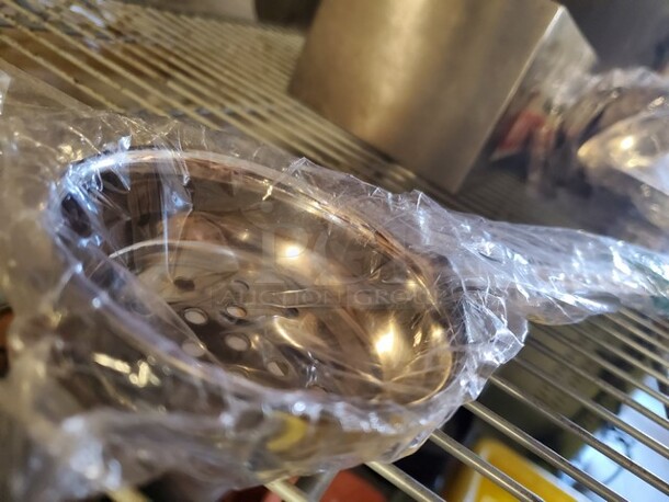 Green Perforated Portion Spoon - Image 5 of 7