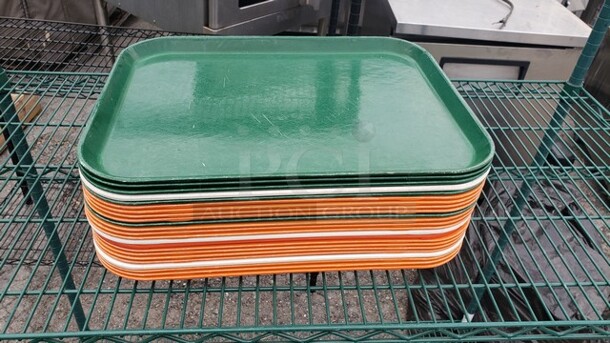 Lot of 23 Trays