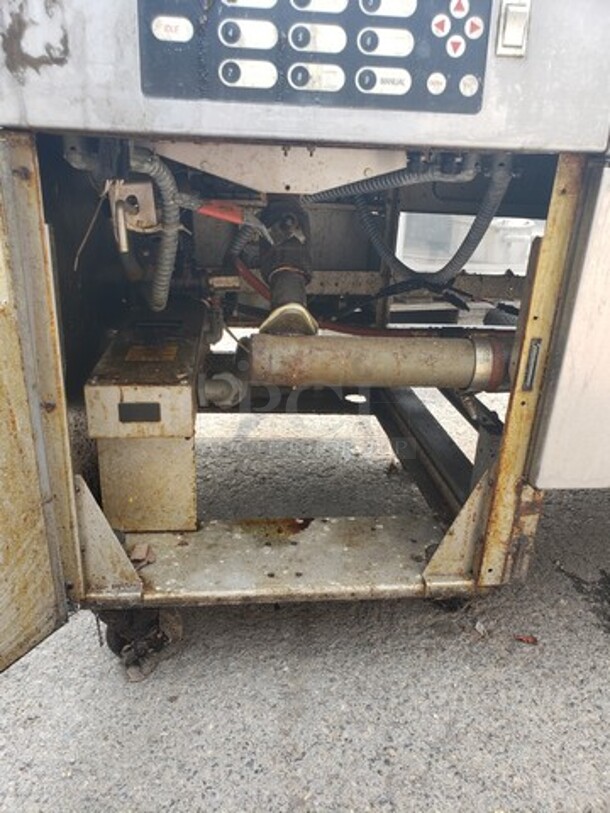 Hobart 2 Compartment Electric Fryer!

60 Hz
208 V
3 PH
24.3 Kw - Image 7 of 8