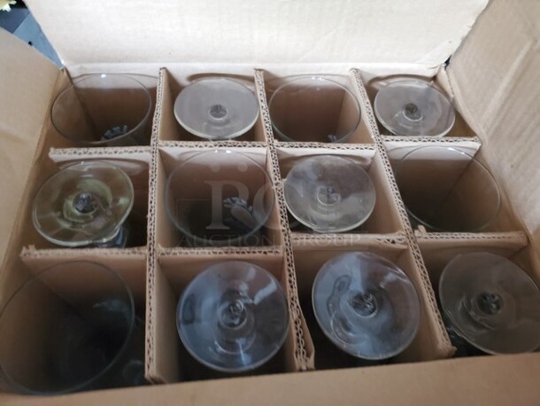 ALL ONE MONEY Libbey 1 Dozen 23 1/2oz. (695ml) Hurricane Glasses! - Image 4 of 4