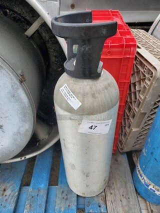 CO2 Tank