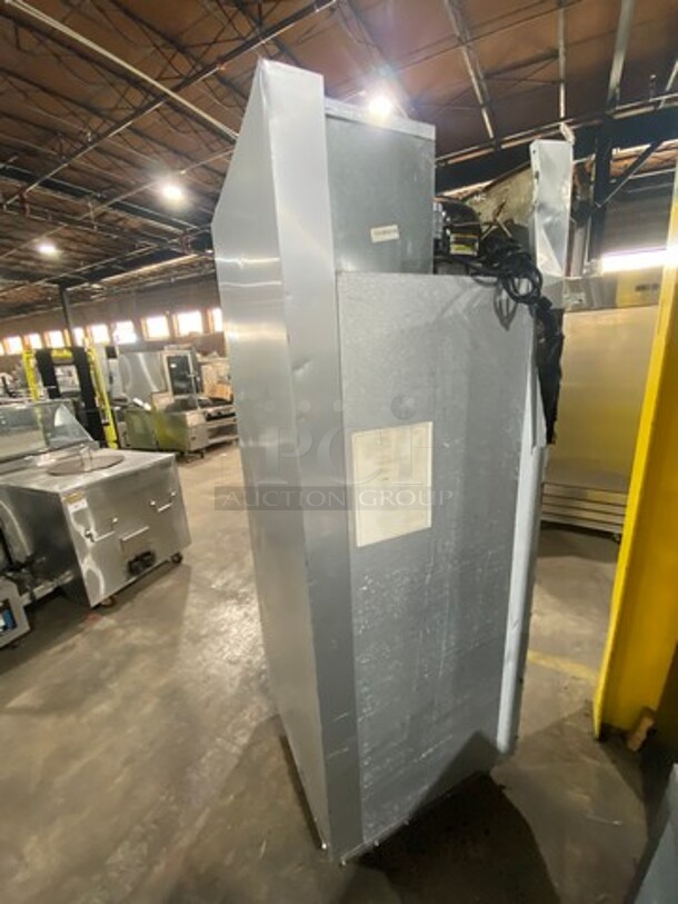 WOW! Traulsen Single Door Reach In Freezer! All Stainless Steel! On Legs! Model: G12010 SN: T67103C04 115V 60HZ 1 Phase - Image 4 of 9