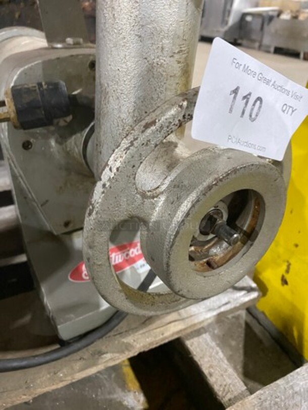 Fleetwood Commercial Countertop Meat Grinder! All Stainless Steel! Model: PSA25HD 115V - Image 6 of 8