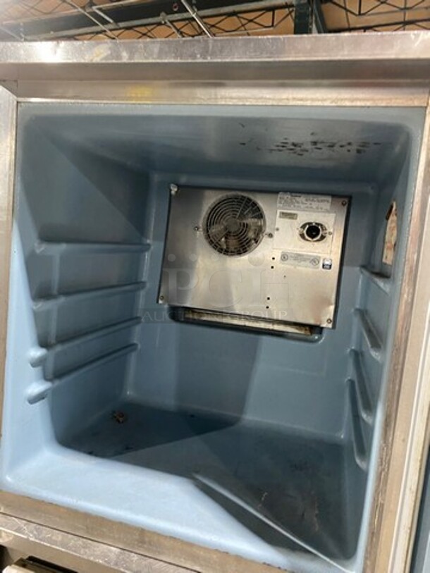 Delfield Commercial Single Door Lowboy/Worktop Cooler! All Stainless Steel! Model: 406STAR2 SN: 0711152000889 115V 60HZ 1 Phase - Image 5 of 8