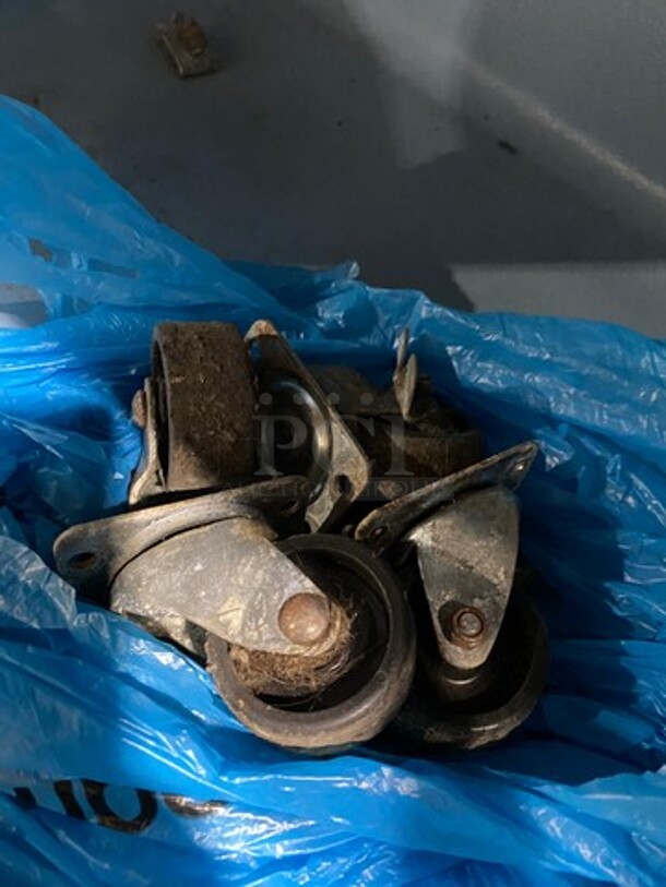 Delfield Commercial Single Door Lowboy/Worktop Cooler! All Stainless Steel! Model: 406STAR2 SN: 0711152000889 115V 60HZ 1 Phase - Image 7 of 8