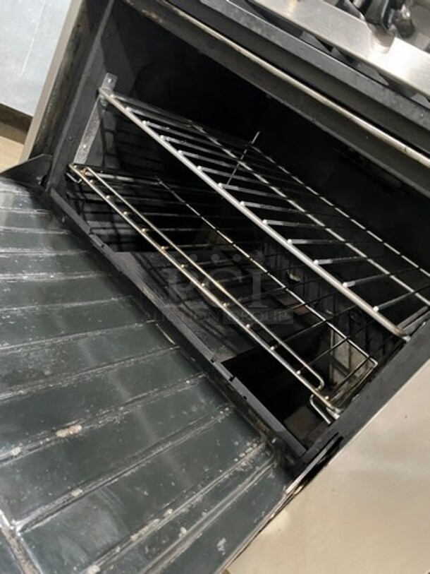 US Range Commercial Natural Gas Powered 6 Burner Stove! With Raised Back Splash! With Oven Underneath! All Stainless Steel! On Legs! - Image 7 of 10