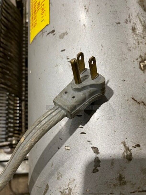 Berkel Commercial Countertop Bread Loaf Slicer! - Image 7 of 7