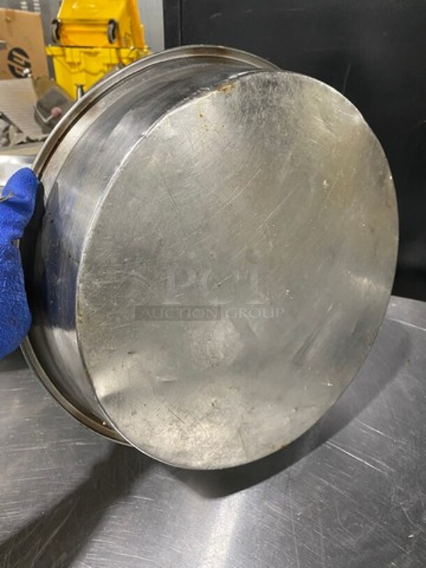 Large Cake Pan! - Image 3 of 3