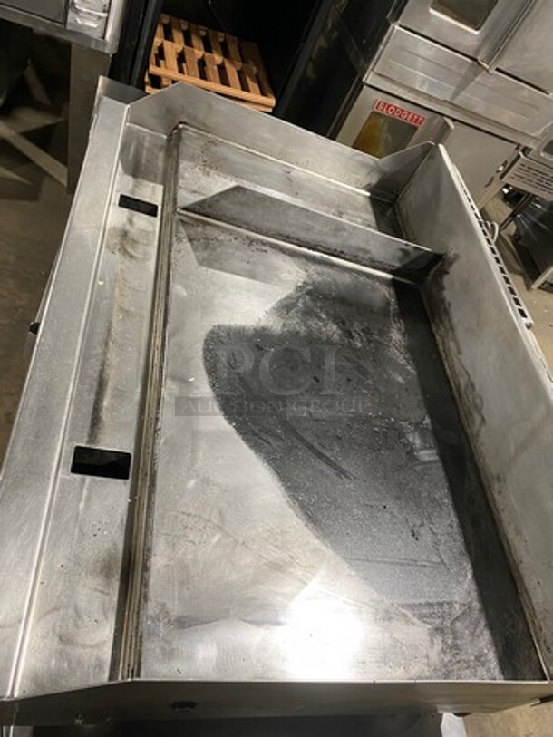 Woodstone Commercial Countertop Natural Gas Powered Flat Griddle! With Split Top! With Back & Side Splashes! All Stainless Steel! On Legs! - Image 7 of 10
