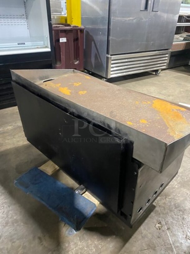 Commercial Countertop Natural Gas Powered Flat Top Griddle And Cheese Melter Combo! With Back And Side Splashes! All Stainless Steel! - Image 3 of 8