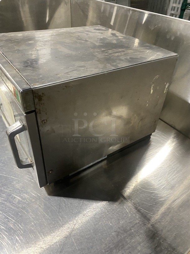 Panasonic Heavy Duty Commercial Microwave Oven! Eletric Powered! Working When Removed! MODEL:NE-1757R! - Image 4 of 7