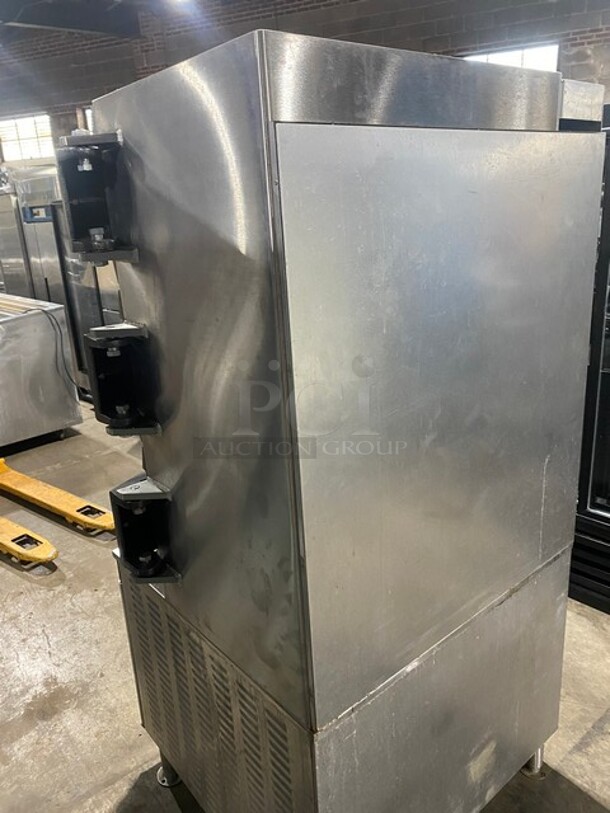 Sweet! LATE MODEL! Cleveland Stainless Steel Commercial Floor Style Electric Powered 3 Deck Pressure Steam Cabinet!! On Legs! MODEL PEM483 SN: 190323050456 208V 3PH! Working When Removed!  - Image 4 of 12