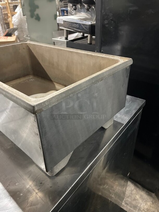 Vollrath Commercial Countertop Single Well Food Warmer! All Stainless Steel! Model: HSULTRA SN: E290-00720248-054 120V - Image 3 of 8