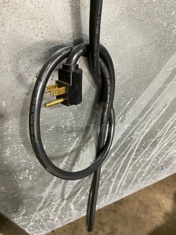 Norlake Commercial 2 Door Reach In Cooler! With Poly Coated Racks! All Stainless Steel! On Casters! WORKING WHEN REMOVED! Model: NR522SSS SN: 11090413 115V 60HZ 1 Phase - Image 9 of 9