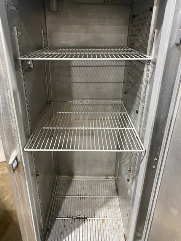 Continental Commercial Single Door Reach In Cooler! Poly Coated Racks! All Stainless Steel! With Legs! Model: DL1RE SN: 14551460 115V 60HZ 1 Phase - Image 7 of 12