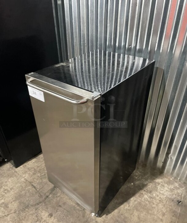 Scotsman Undercounter Ice Machine! MODEL DCE33PA-1SC SN: 071113200174401 115V 1PH  - Image 2 of 8