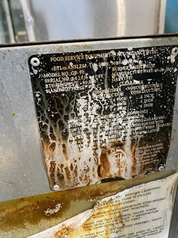 Therma Tek Commercial Natural Gas Powered Deep Fat Fryer! With Side Splashes! With 2 Metal Frying Baskets! All Stainless Steel! On Legs! Model: GF90 SN: 06201544048 - Image 7 of 8