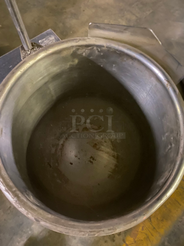 Market Forge Commercial Jacketed Tilting Soup Kettle! All Stainless Steel! Model: FT6CE SN: 562165V3598 240V 60HZ 3 Phase - Image 5 of 8