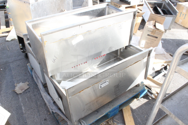 BRAND NEW SCRATCH & DENT! Regency 18" x 36" Underbar Ice Bin with 7 Circuit Post-Mix Cold Plate and Bottle Holders - 79 lb. 3x Your Bid.  - Image 3 of 10