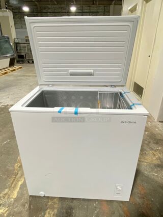 Brand New Scratch & Dent Insignia 7 Cu. Ft. Chest Freezer, White
