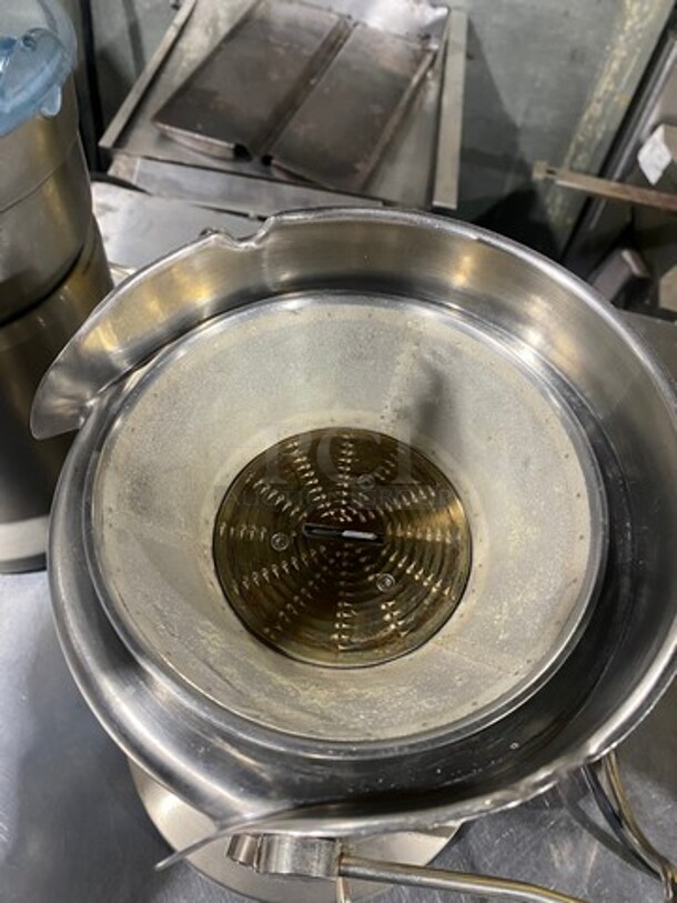 Breville Stainless Steel Counter Top Juicer! 2x Your bid! - Image 5 of 6