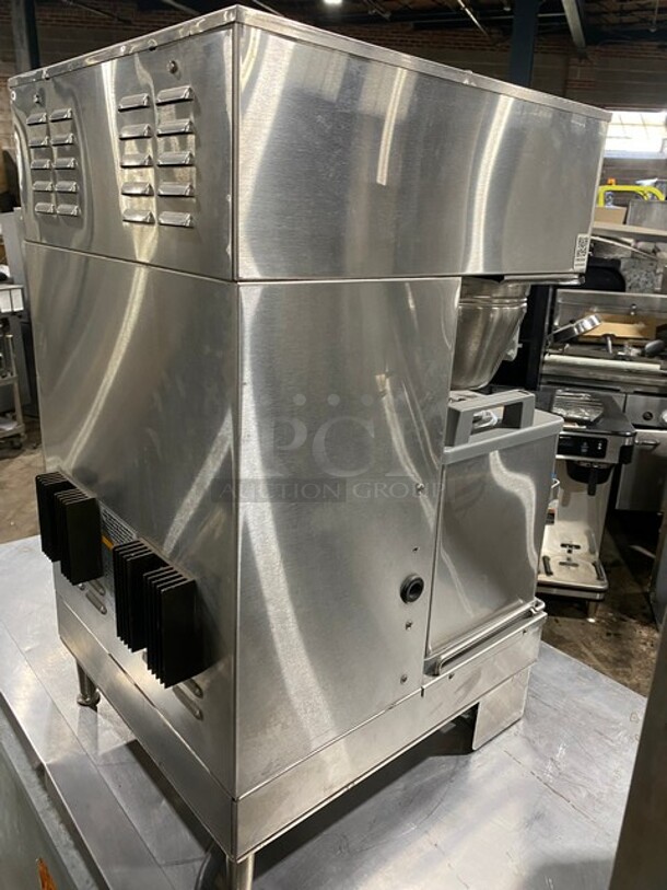 Bunn Commercial Countertop Dual Coffee Brewing Machine!  All Stainless Steel! On Small Legs! 120/208V 60HZ 1 Phase - Image 4 of 8