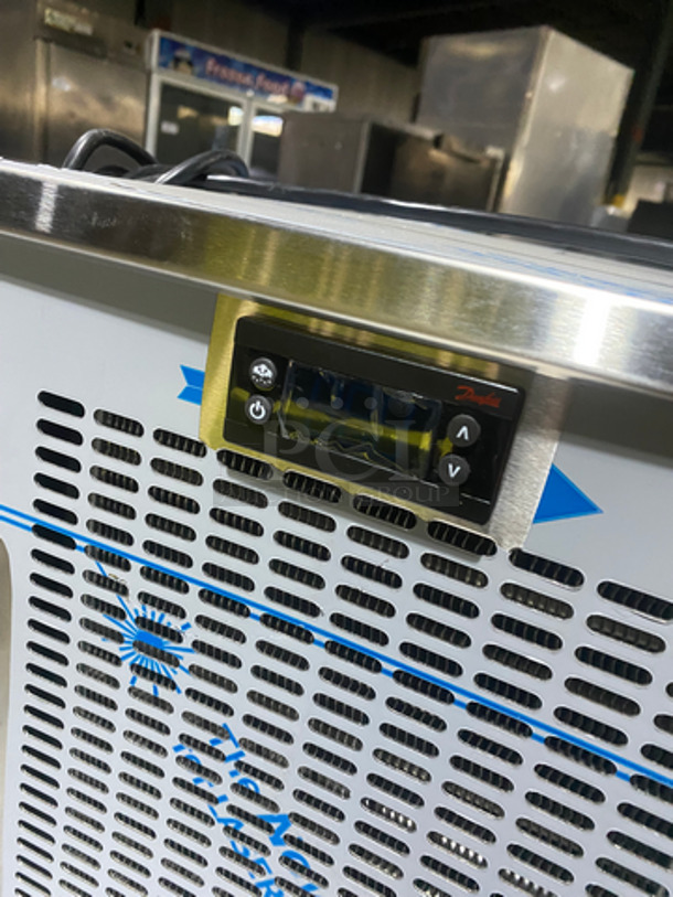 NEW! NEVER USED! Randell Commercial Refrigerated Countertop Condiment Rail Unit! Stainless Steel! Model: CR9060290 SN: W16855371 115V 60HZ 1 Phase - Image 7 of 10