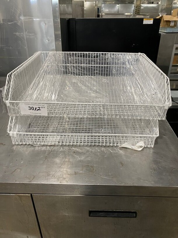 White! Storage Wire racks!
2x Your Bid! - Image 1 of 6