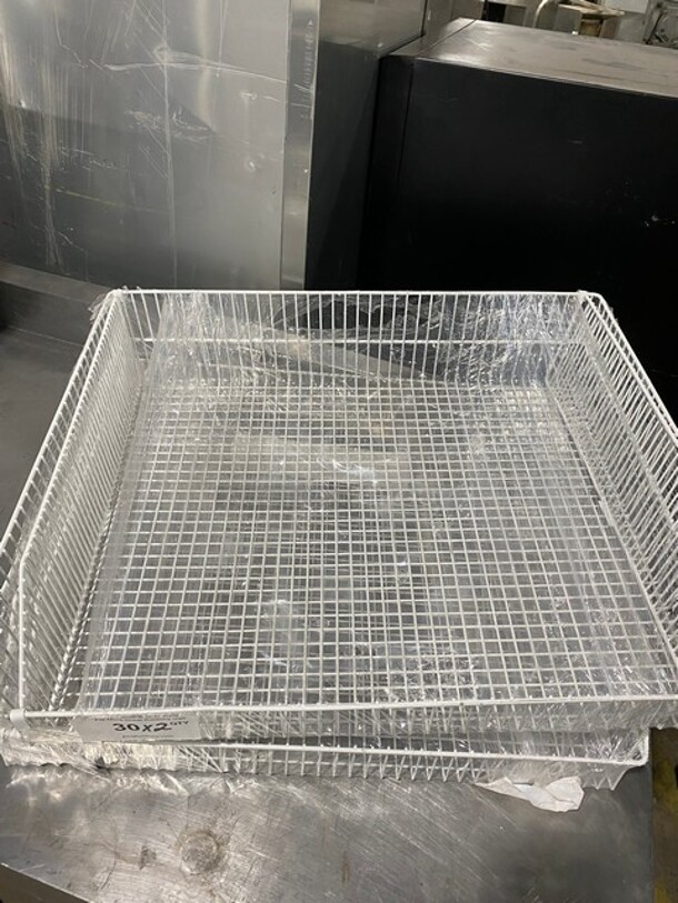 White! Storage Wire racks!
2x Your Bid! - Image 5 of 6
