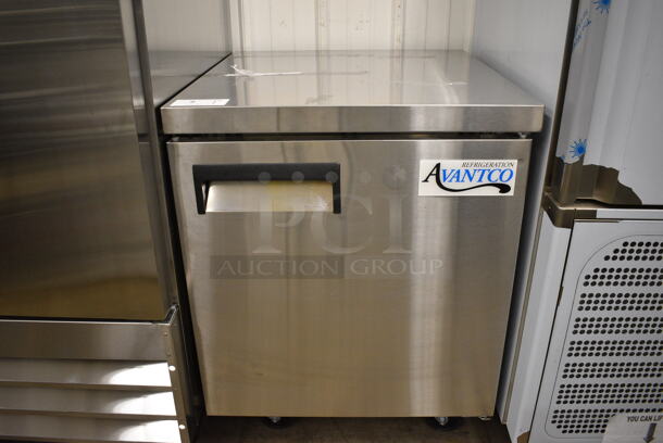 BRAND NEW SCRATCH AND DENT! Avantco Model 178AU27RHC Stainless Steel Commercial Single Door Under Counter Cooler on Commercial Casters. 115 Volts, 1 Phase. 27x30x36. Tested and Working!