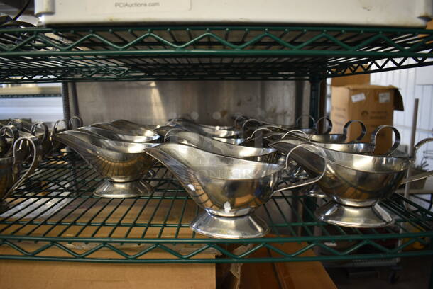 ALL ONE MONEY! Tier Lot of Metal Gravy Boats - Image 8 of 8