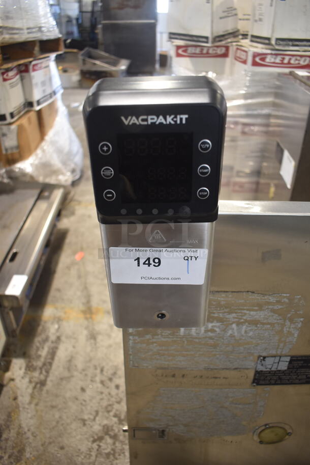 BRAND NEW SCRATCH AND DENT! Vacpak-it 186SV08 Stainless Steel Commercial Sous Vide Circulator Head. 120 Volts, 1 Phase. 