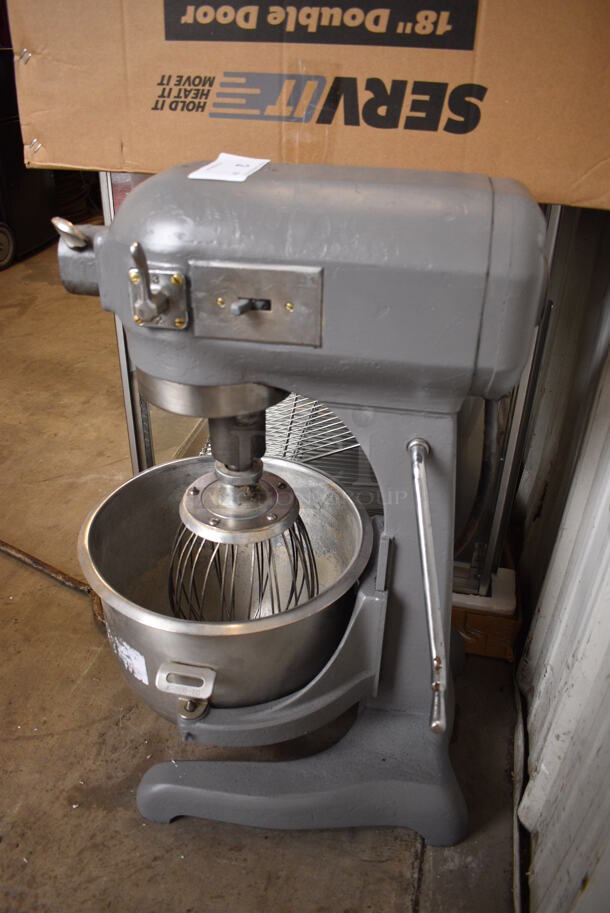 Hobart Model A-200 Metal Commercial Countertop 20 Quart Planetary Dough Mixer w/ Stainless Steel Mixing Bowl, Paddle and Whisk Attachments. 115 Volts, 1 Phase. 14x20x30. Tested and Working! - Image 2 of 7