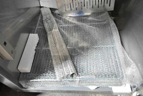 BRAND NEW SCRATCH AND DENT! 2023 Avantco 178Z1RHC Stainless Steel Commercial Single Door Reach In Cooler. 115 Volts, 1 Phase. Tested and Working! - Image 8 of 8