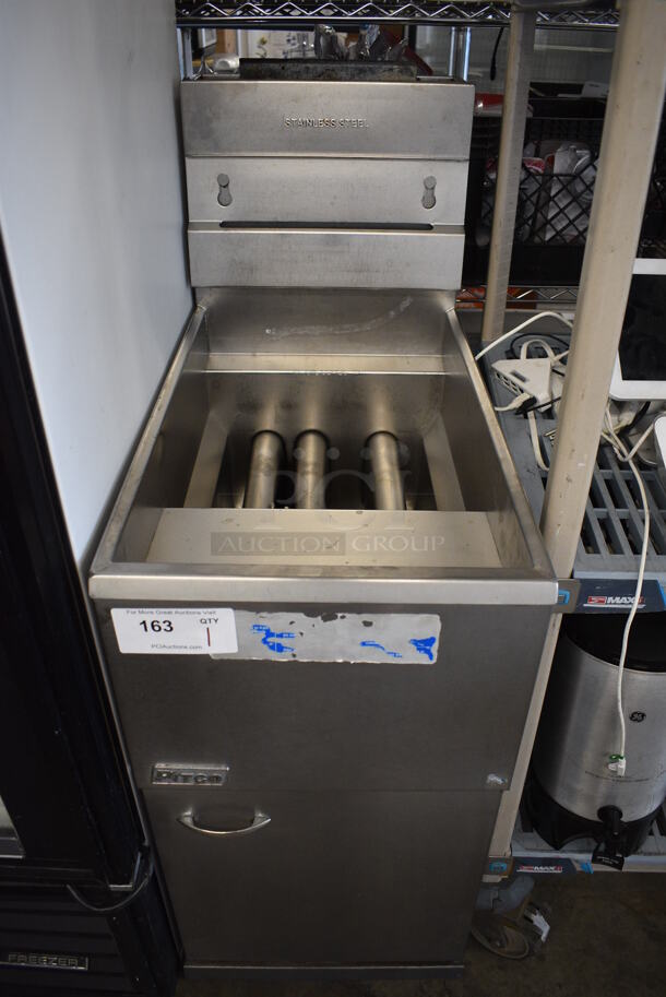 Pitco Frialator Stainless Steel Commercial Natural Gas Powered Deep Fat Fryer w/ 1 Metal Basket. 15.5x30x48