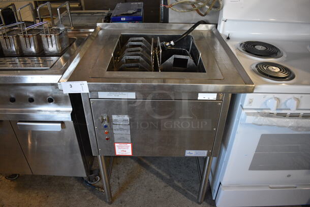 Ultrafryer Model Reo-1620 Stainless Steel Commercial Floor Style Electric Powered Rethermalizer. 208 Volts, 1 Phase. 30x30x38