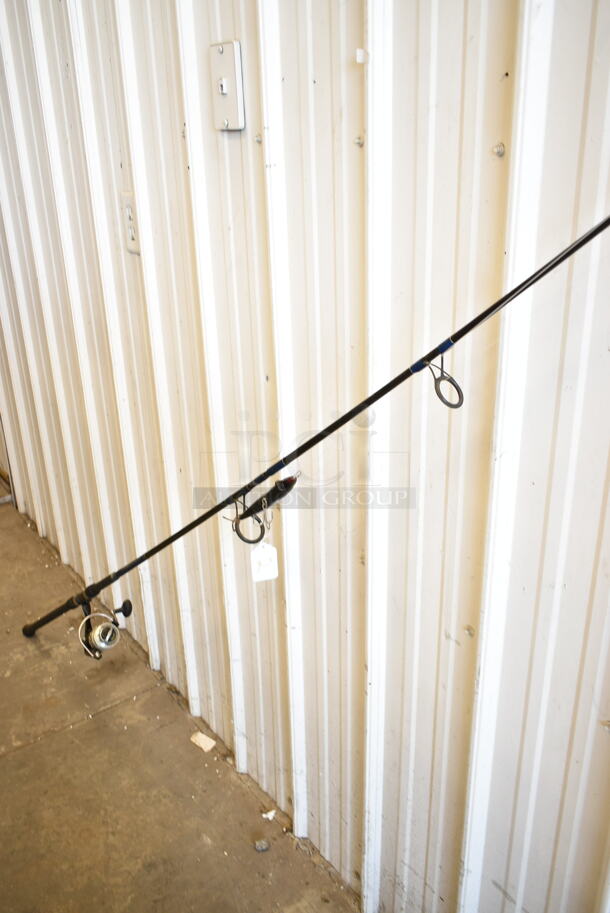 Tsunami Air Wave TSAWSS1002MH 100" Line Fishing Rod w/ Reel - Image 2 of 8