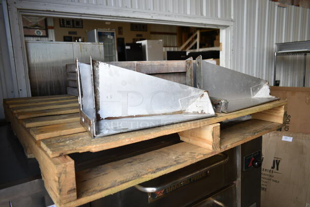 2 Bakers Pride Stainless Steel Commercial Natural Gas Powered Single Deck Pizza Oven. Comes w/ Cooking Stones and Legs. 2 Times Your Bid! - Image 2 of 9