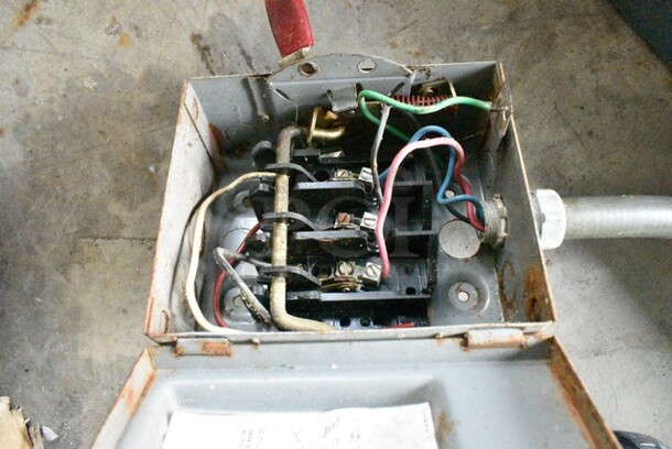 Hobart M802 Metal Commercial Floor Style 80 Quart Planetary Dough Mixer. 240 Volts, 3 Phase. - Image 8 of 12