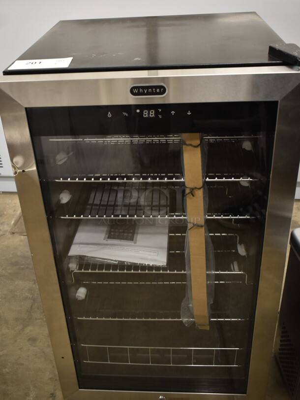 BRAND NEW SCRATCH AND DENT! Whynter BR-1211DS Stainless Steel 121 Can Digital Control Beverage Refrigerator Merchandiser. 115 Volts, 1 Phase. Tested and Working!