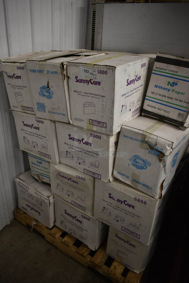 PALLET LOT of 26 BRAND NEW Boxes of Various Brands of 20 Packets of Toilet Seat Covers. 26 Times Your Bid!