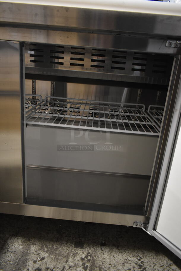 BRAND NEW SCRATCH AND DENT! 2023 Avantco 178APT71HC Stainless Steel Commercial Sandwich Salad Prep Table Bain Marie Mega Top on Commercial Casters. 115 Volts, 1 Phase. Stock Picture Used as Gallery. Tested and Working! - Image 7 of 9