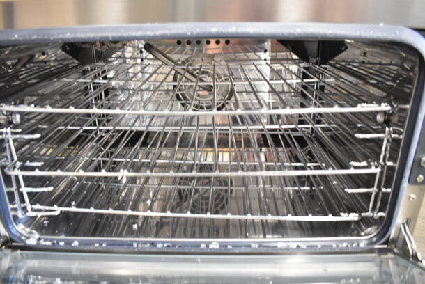 BRAND NEW SCRATCH AND DENT! Cooking Performance Group CPG 351COHT3A Stainless Steel Commercial Electric Thermostatic Countertop 3 Tray Half Size Convection Oven with Steam Injection. See Pictures For Broken Glass. 120 Volts, 1 Phase. Tested and Working! - Image 5 of 6