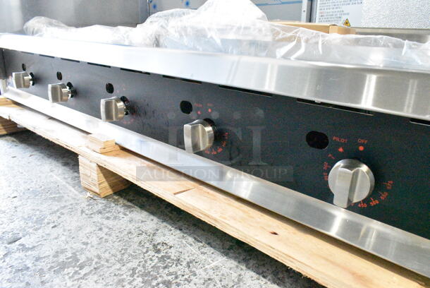 BRAND NEW SCRATCH AND DENT! 2023 Cooking Performance Group CPG 351GTUCPG60N Stainless Steel Ultra Series 60" Chrome Plated Natural Gas 5-Burner Countertop Griddle. 150,000 BTU. - Image 5 of 12