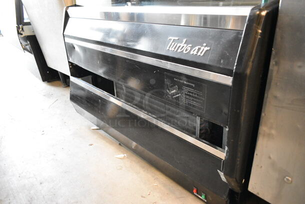 Turbo Air TOM-40B Metal Commercial Floor Style Grab N Go Merchandiser. 120 Volts, 1 Phase. Tested and Powers On But Does Not Get Cold - Image 2 of 6