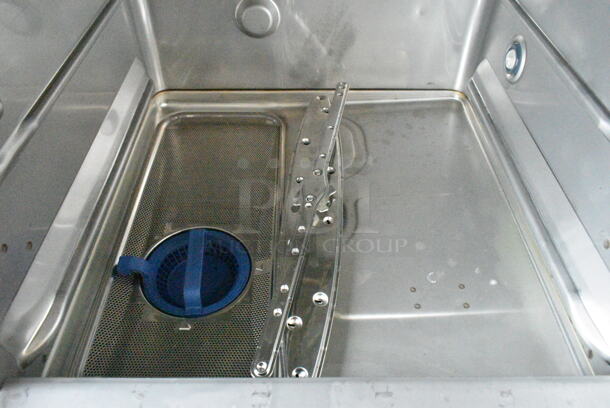 BRAND NEW SCRATCH AND DENT! 2024 Hobart LXNH Stainless Steel Undercounter Dishwasher. 120/208-240 Volts, 1 Phase. - Image 5 of 9
