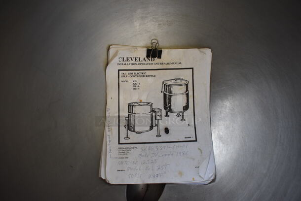 Cleveland Model KEL-25T Stainless Steel Commercial Floor Style 25 Gallon Manual Tilt Steam Kettle. 208 Volts, 3 Phase. 36x40x55 - Image 6 of 9