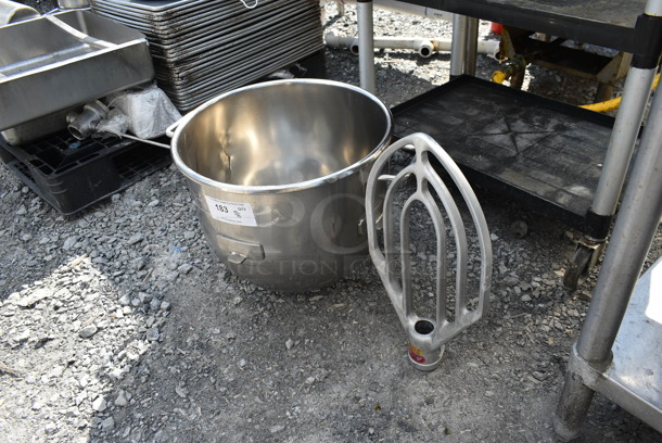 ALL ONE MONEY! Hobart VMLH-40 Stainless Steel 40 Quart Mixing Bowl and 40D 40 Quart Paddle Attachment. - Image 3 of 9