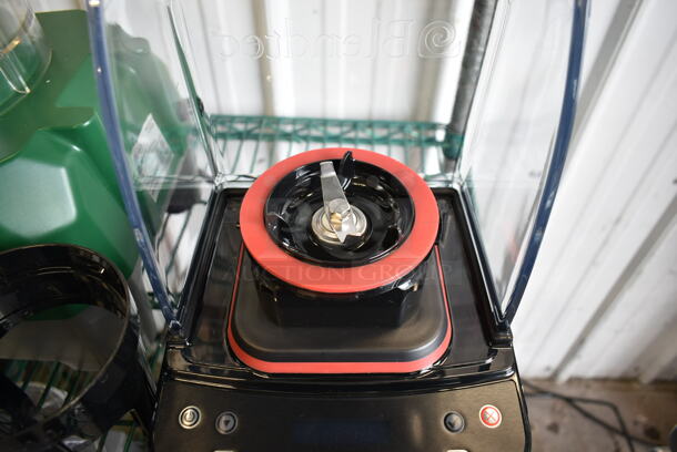 BRAND NEW SCRATCH AND DENT! 2023 Blendtec CQB2 Stealth 895 Metal Commercial Countertop Nitro Blender w/ Poly Dome Hinge Cover Sound Enclosure and Jarless Blending. 120 Volts, 1 Phase. Tested and Working! - Image 7 of 9