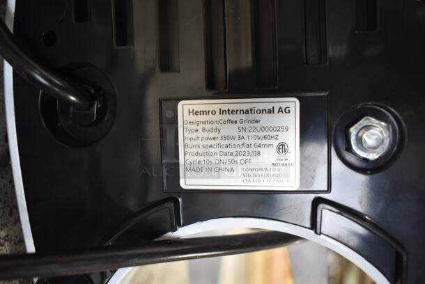 BRAND NEW SCRATCH AND DENT! 2023 Hemro HeyCafe Buddy 2.6 lb. White On-Demand Espresso Grinder. 120 Volts, 1 Phase. Tested and Working! - Image 8 of 9